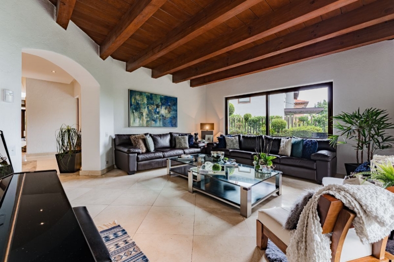 En Venta Casa En Hacienda Santa Fe En Privada
