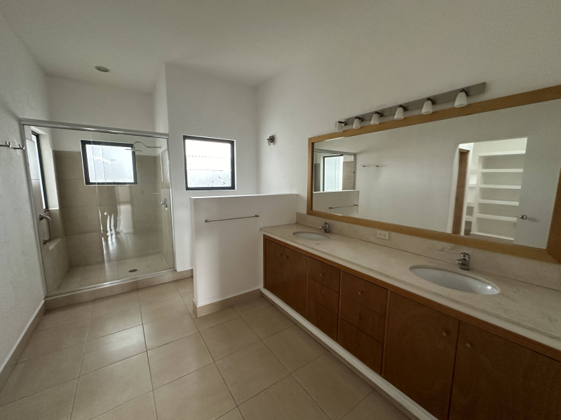 Casa En Condominio En Renta En La Colonia Jacarandas En Zapopan, Jal.