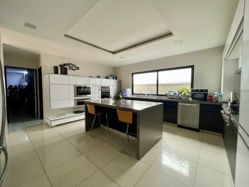 VENTA CASA EN PRIVADA- CUMBRES SANTA FE - SANTA FE