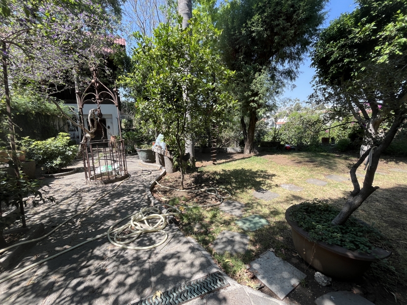 Casa En Venta En Lomas De Bezares