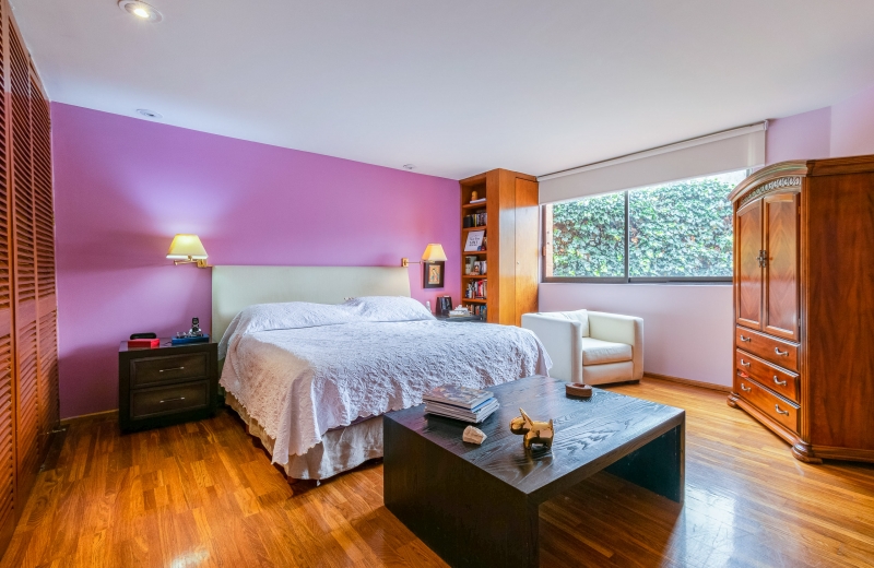 renta de casa amueblada   en  privada  de solo tres casas, amueblada y con sauna.a estilo legorreta