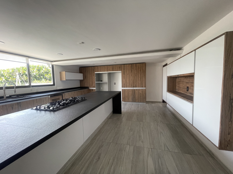 VENTA CASA EN UN SOLO PISO-JOAQUIN FDEZ. LIZARDI-SATELITE
