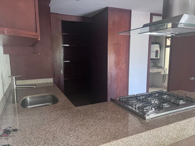 Se Renta Departamento En Segundo Nivel En Colonia Ladron De Guevara