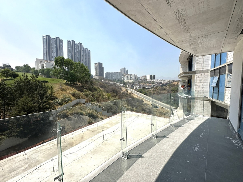 departamento en venta en obra blanca en blue bosque real con vista al green: