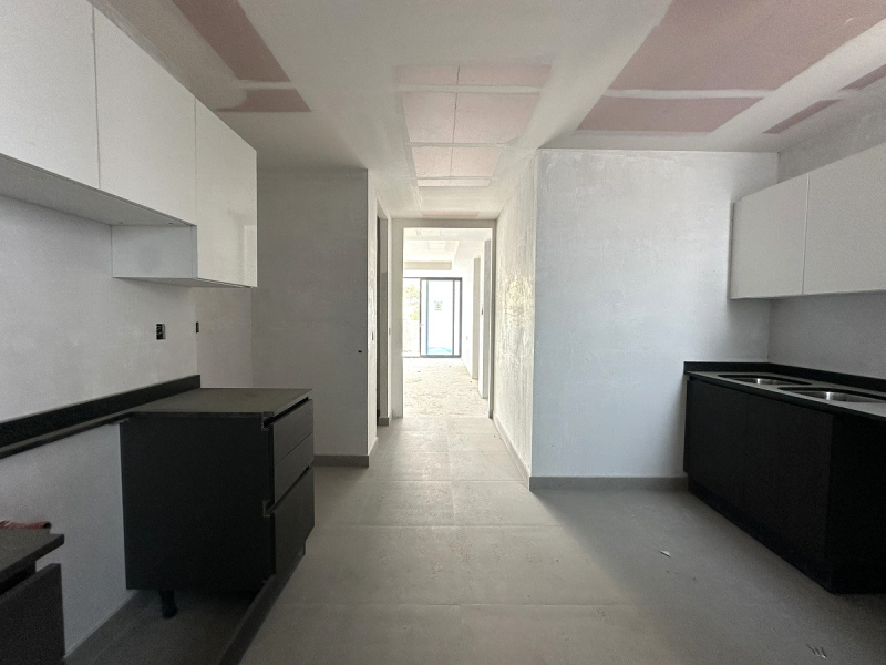 departamento en venta en obra blanca en blue bosque real con vista al green:
