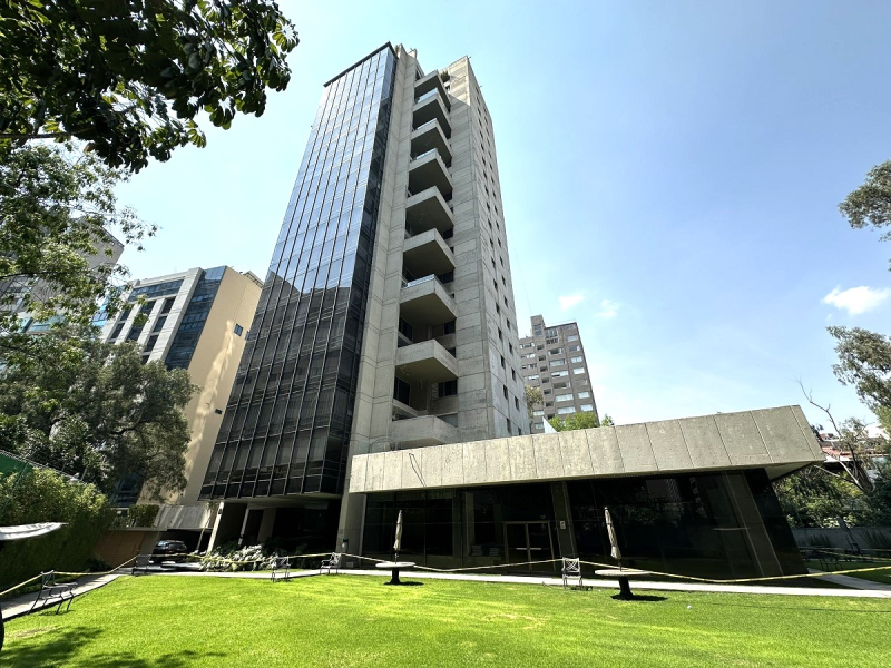 departamento en venta con terraza en fuente de molinos en tecamachalco para remodelar: