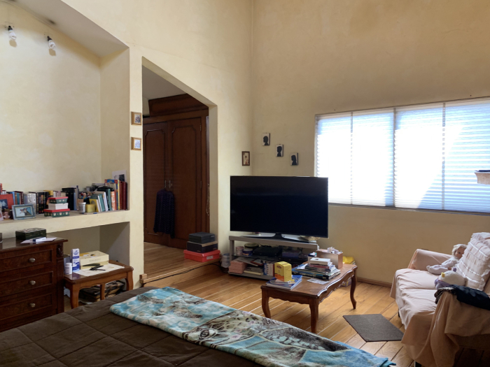 Buena casa en Bosques de las Lomas para actualizar