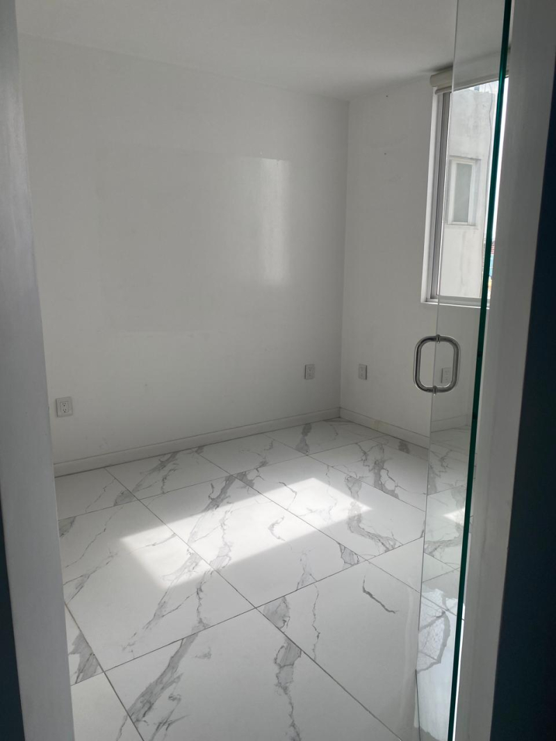 Departamento Recién Remodelado En Venta En Col. 4 Árboles, A Pasos Del AICM
