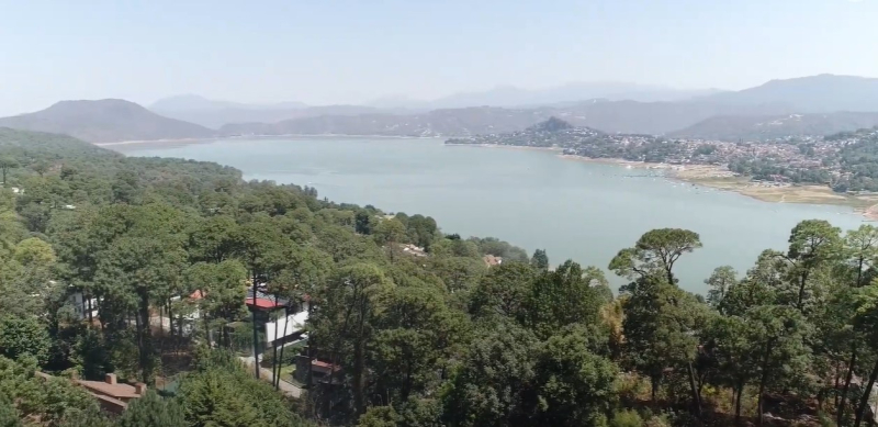 Casa En Venta En Valle De Bravo, Ruta Del Bosque 