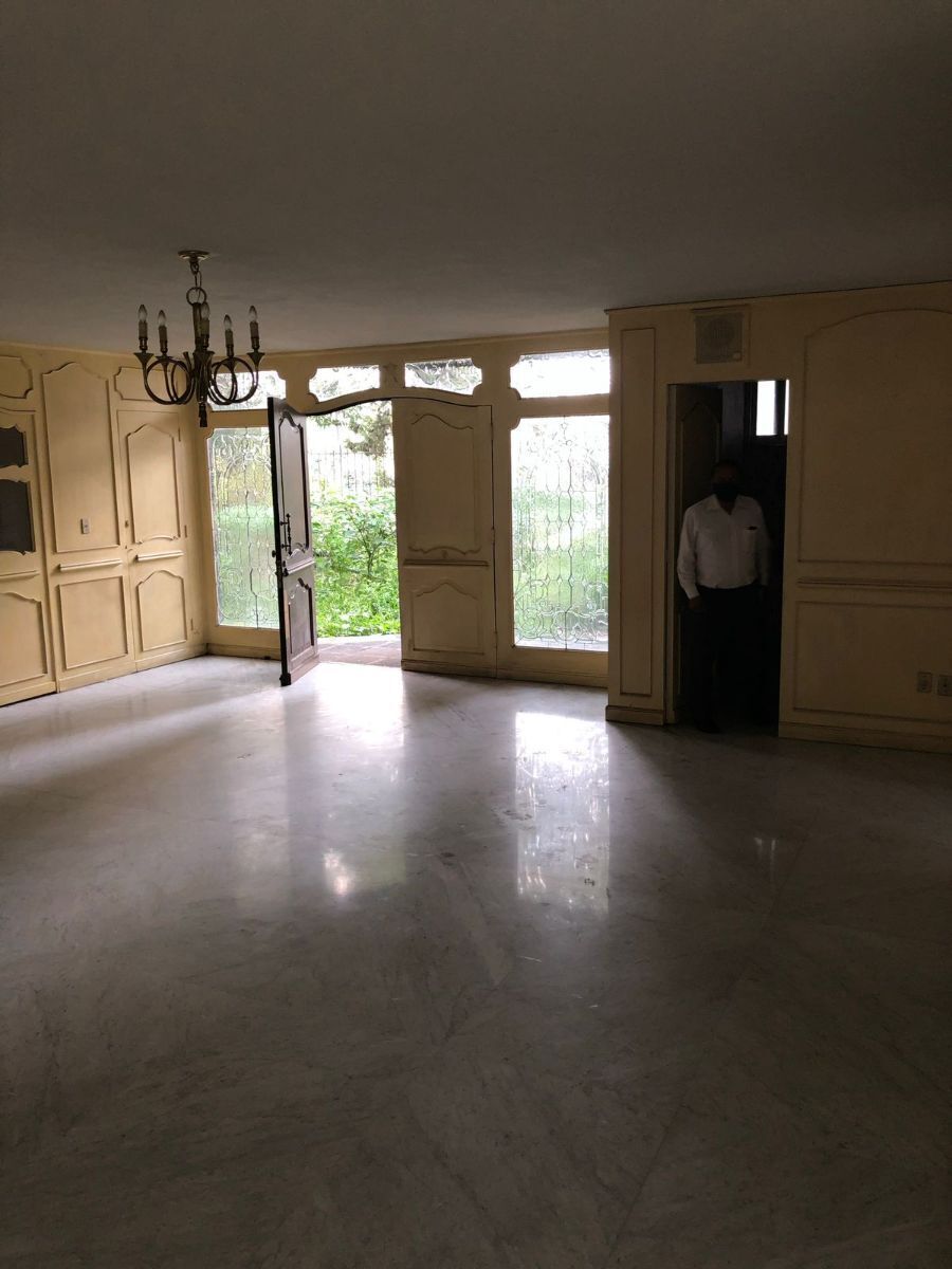 Casa  Venta como terreno en Lomas de Tecamachalco