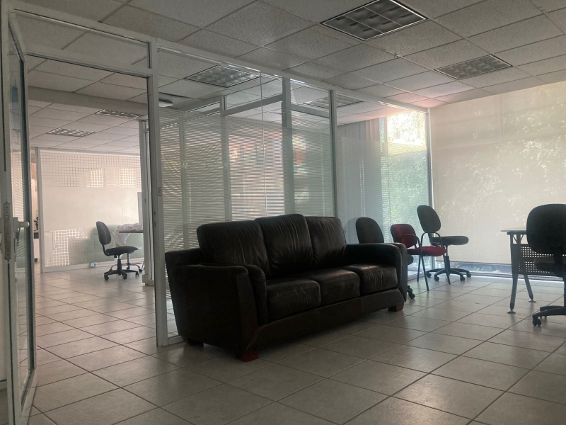 Oficina En Renta En Av. Universidad