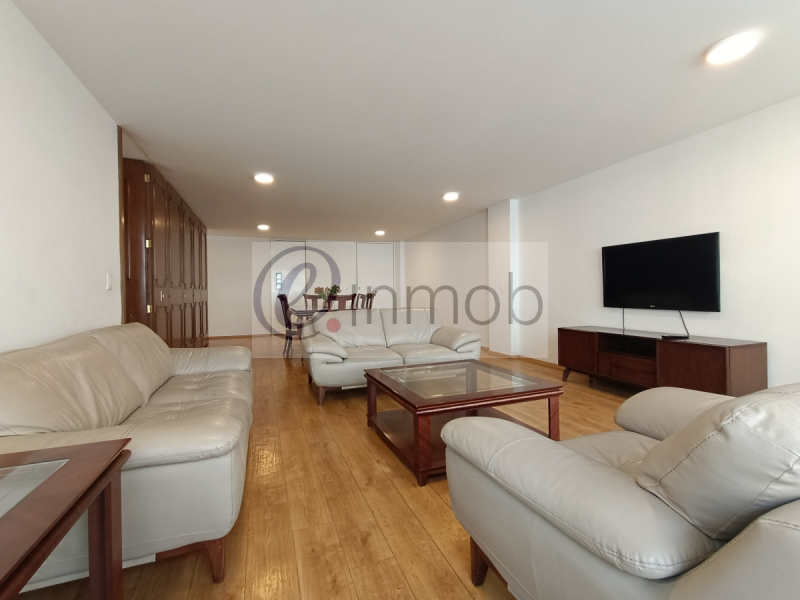 Renta Departamento Amueblado En Polanco, 2 Recámaras Con Balcón