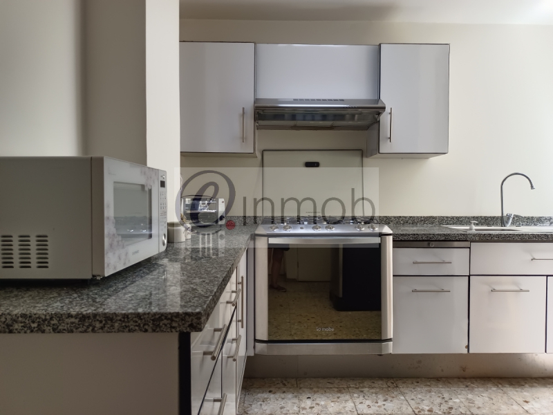 Renta Departamento Amueblado En Polanco, 2 Recámaras Con Balcón