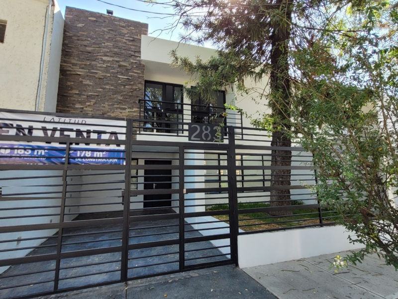 CASA EN VENTA EN COL. VALLARTA LA PATRIA A 1 MIN. DE AV. LÃZARO CÃRDENAS