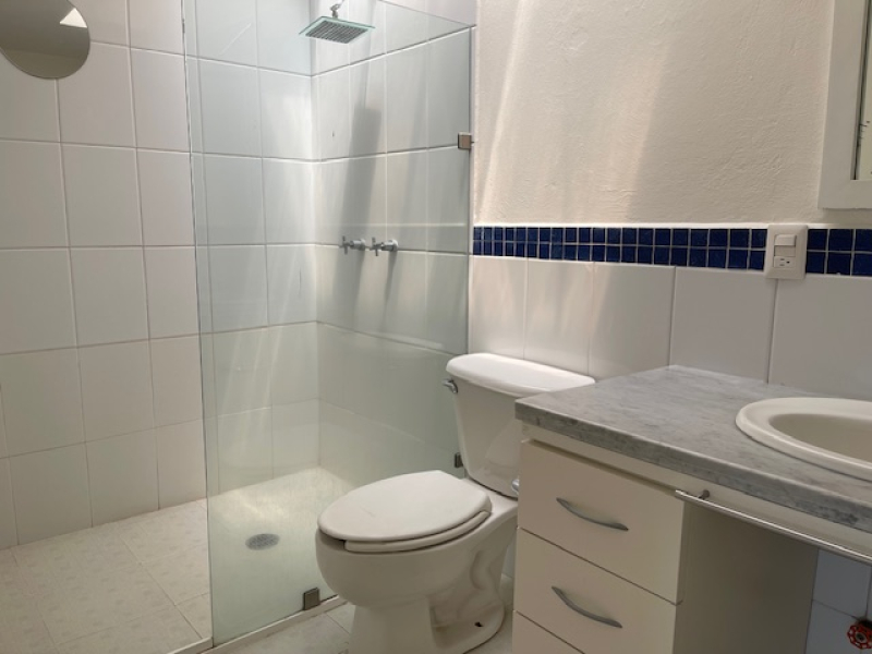 VENTA CASA EN CONDOMINIO,  LAURELES-BOSQUES DE LAS LOMAS