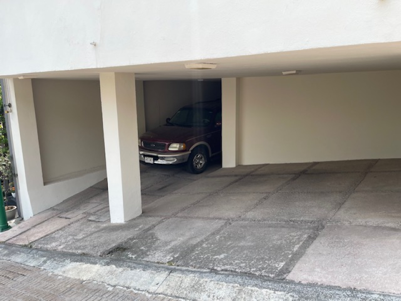 VENTA CASA EN CONDOMINIO,  LAURELES-BOSQUES DE LAS LOMAS