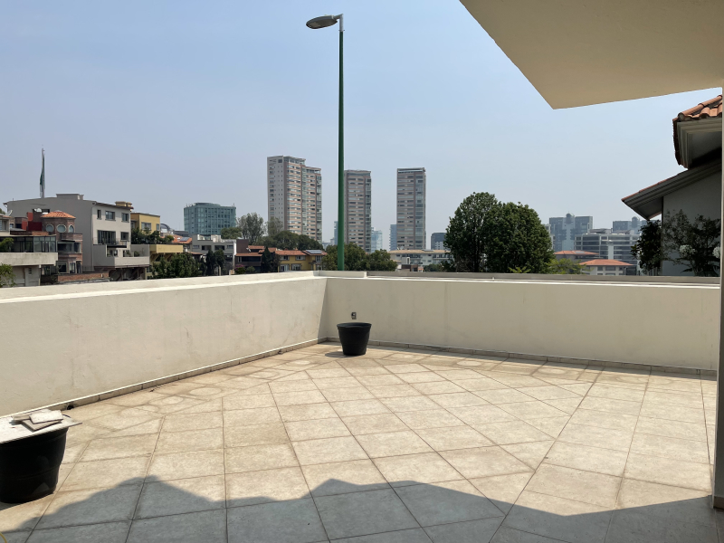 VENTA CASA EN CONDOMINIO,  LAURELES-BOSQUES DE LAS LOMAS