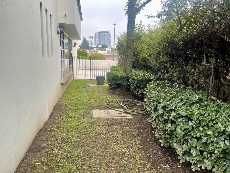 VENTA CASA EN CONDOMINIO,  LAURELES-BOSQUES DE LAS LOMAS