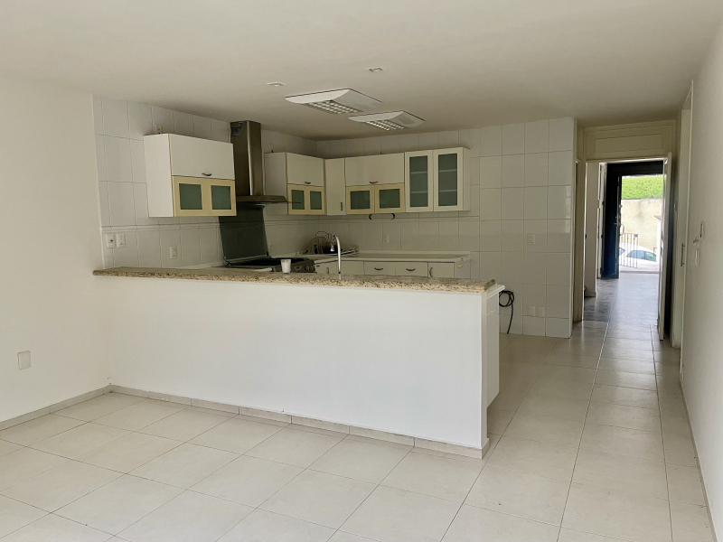 VENTA CASA EN CONDOMINIO,  LAURELES-BOSQUES DE LAS LOMAS