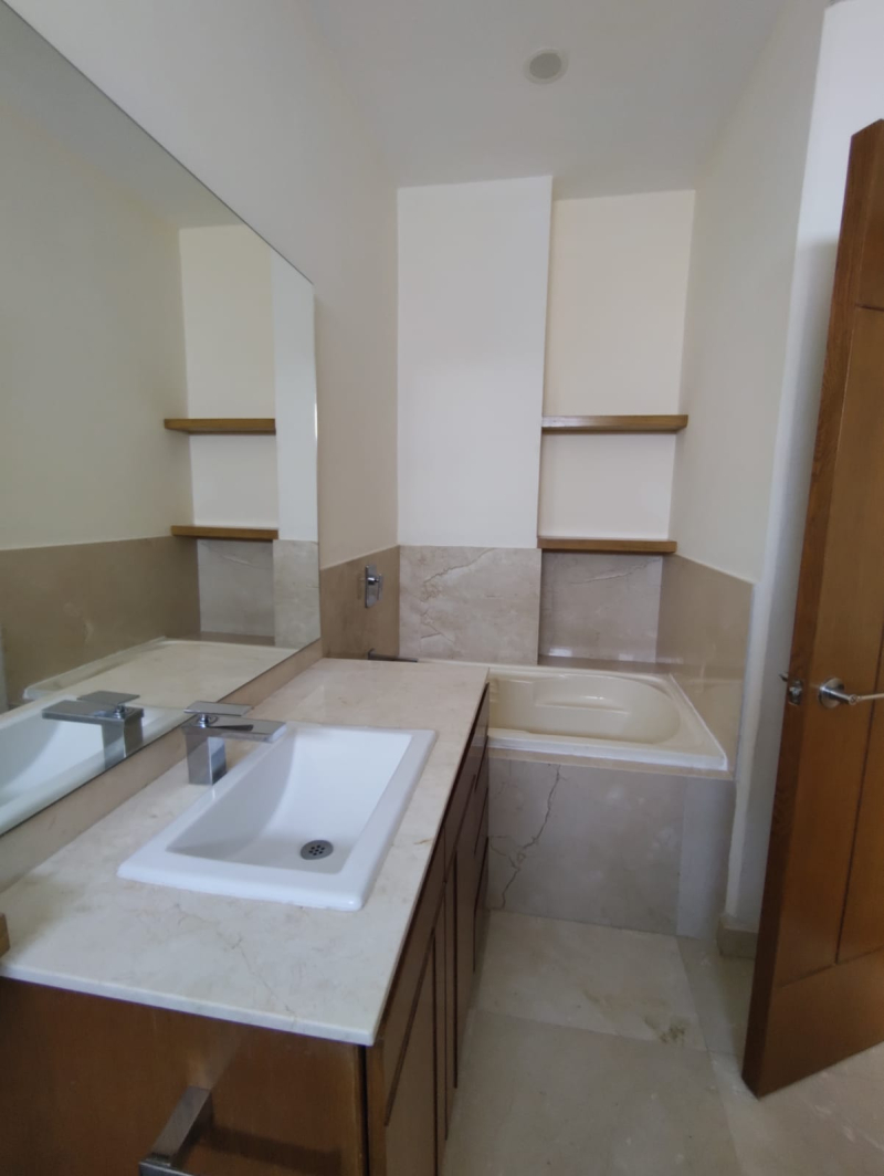 Se Vende Departamento En Lomas Altas
