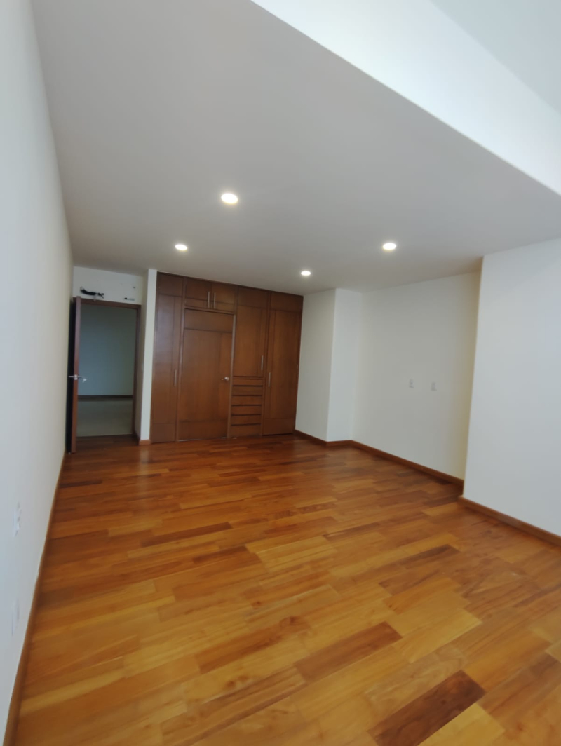 Se Vende Departamento En Lomas Altas