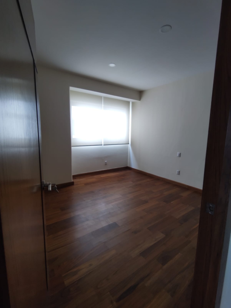 Se Vende Departamento En Lomas Altas