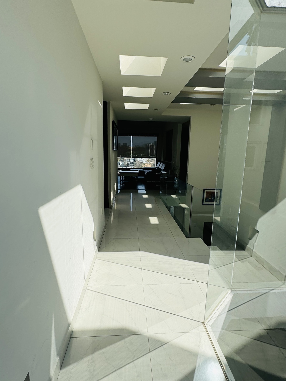 Excelente casa en condominio con 4 recámaras