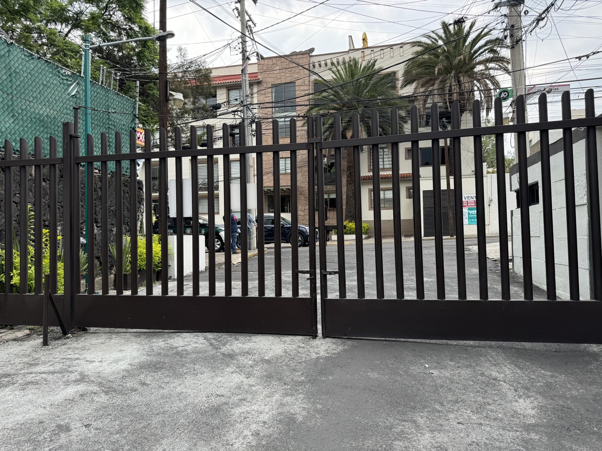 Terreno muy bien ubicado en parte baja de las Aguila.