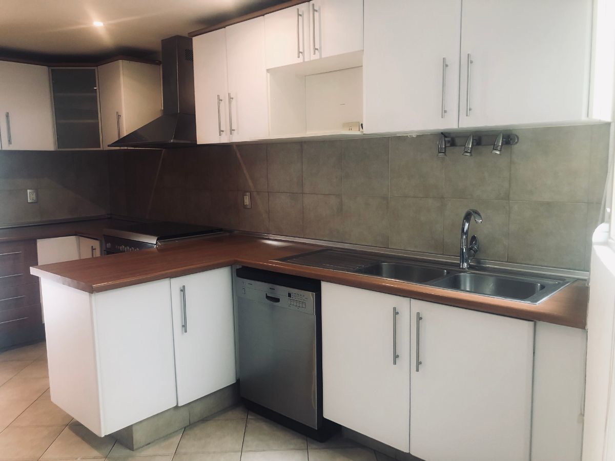 se vende departamento de 3 recamaras en la enramada