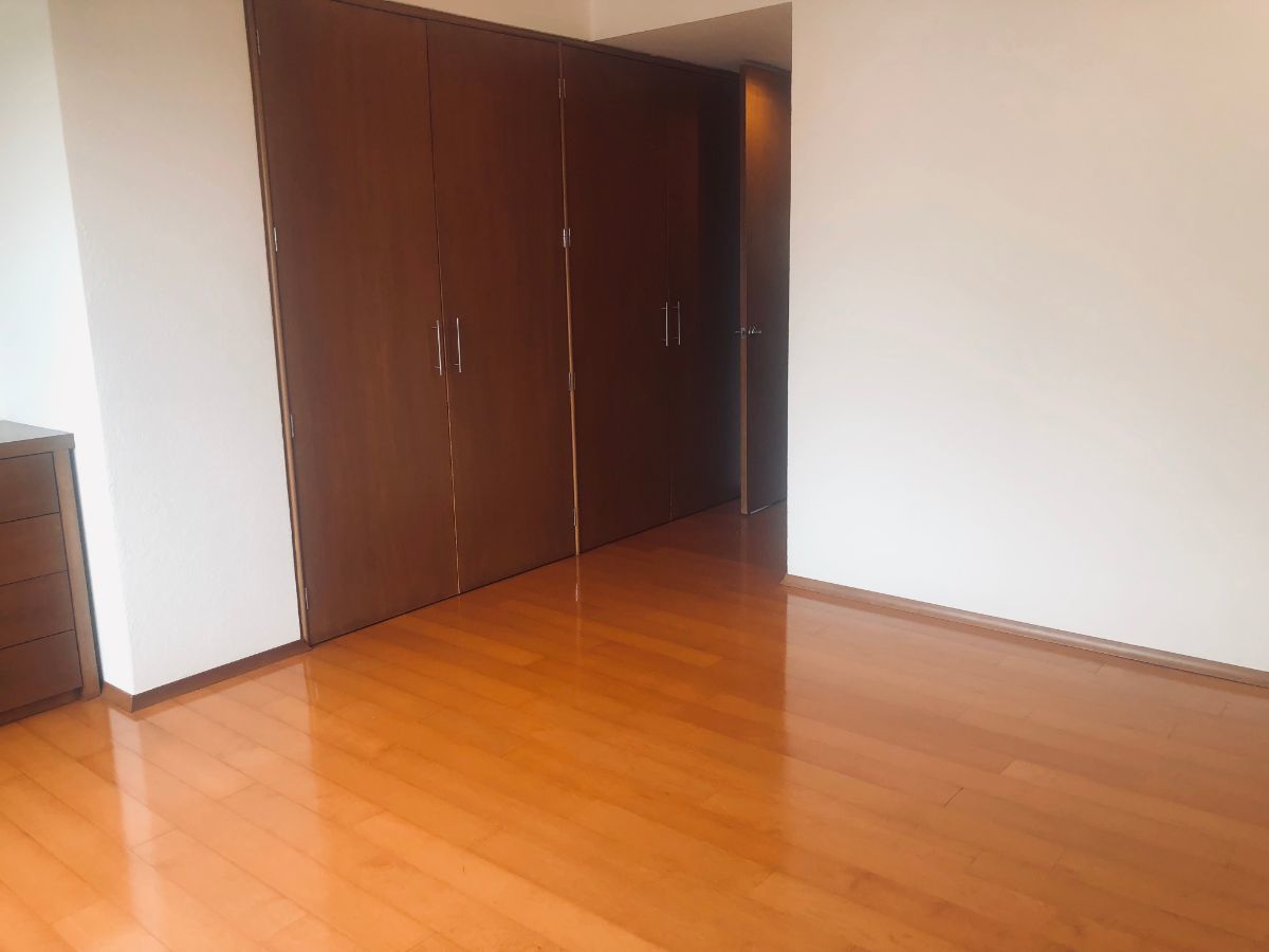 se vende departamento de 3 recamaras en la enramada