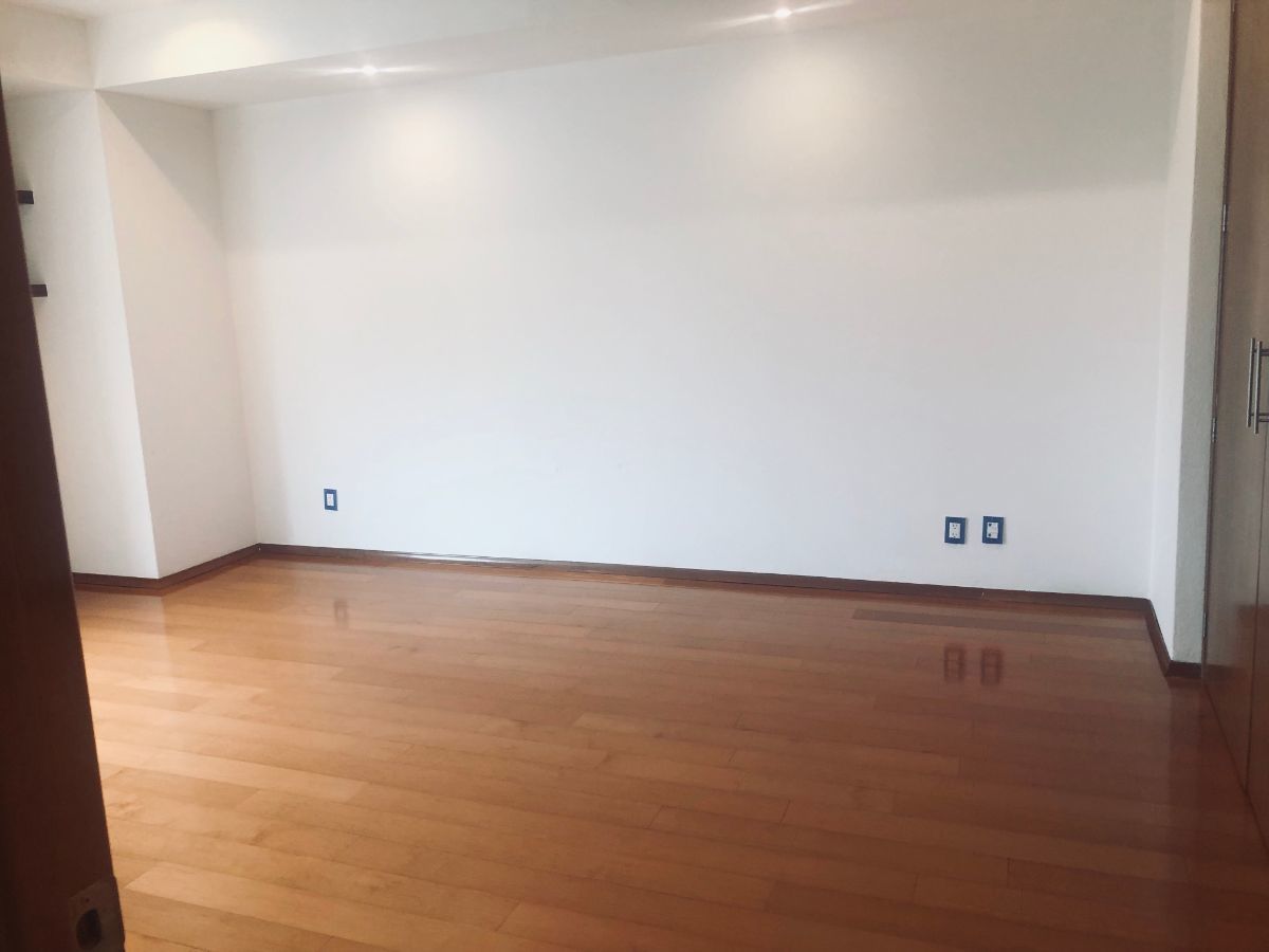 se vende departamento de 3 recamaras en la enramada
