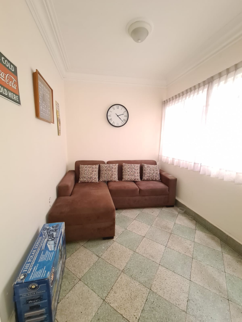 SE VENDE CASA CON USO DE SUELO COMERCIAL COLONIA AGRICULTURA TACUBA MIGUEL HIDALGO.
