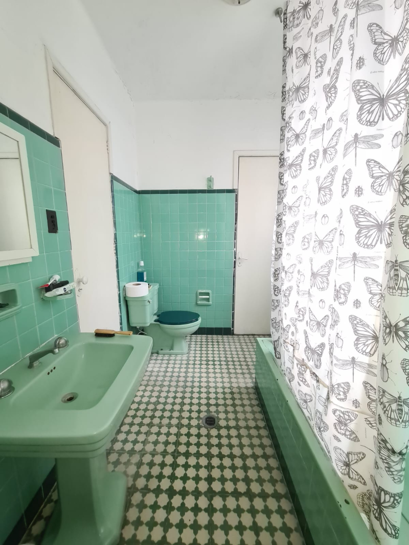 SE VENDE CASA CON USO DE SUELO COMERCIAL COLONIA AGRICULTURA TACUBA MIGUEL HIDALGO.