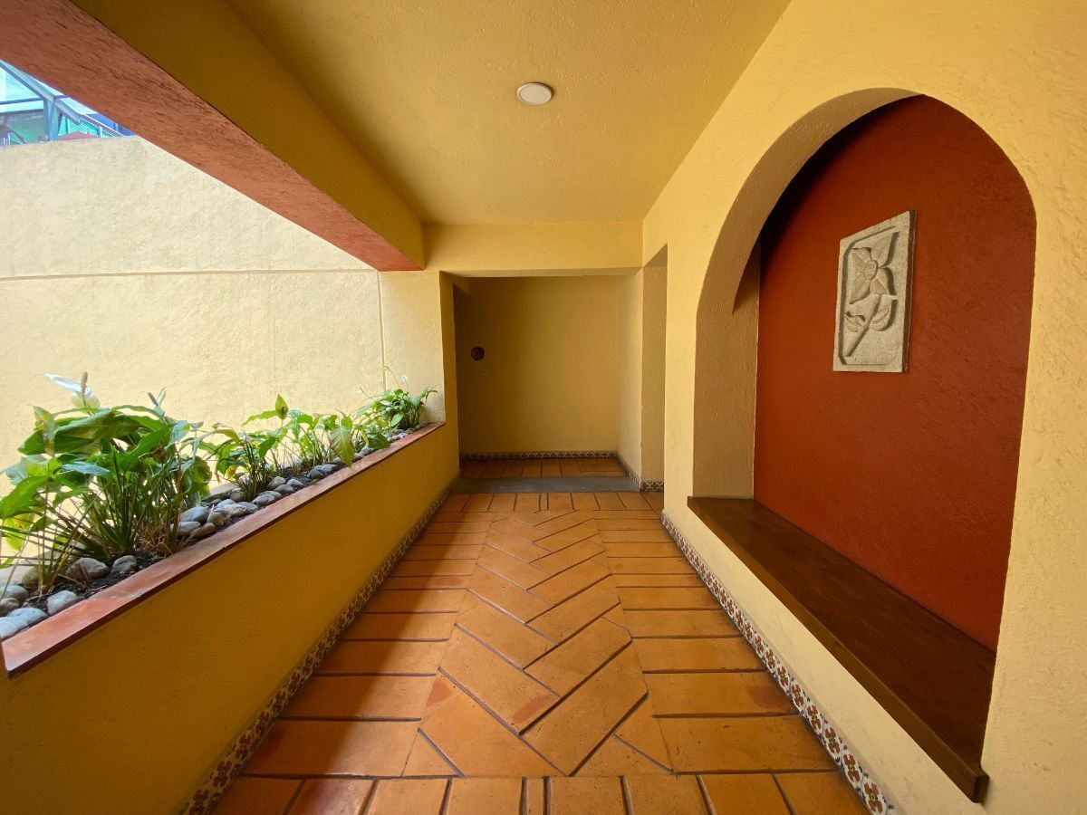 rento departamento penthouse en bosques de las lomas!