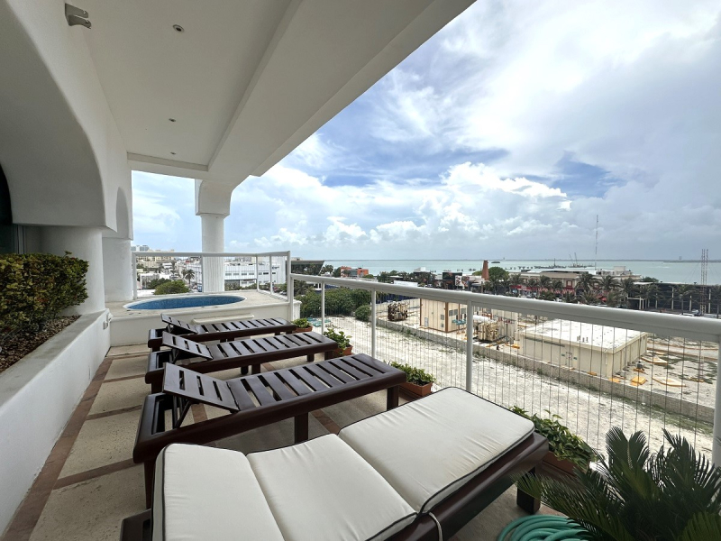 departamento en venta en cancún en “residencial del mar” con alberca privada: