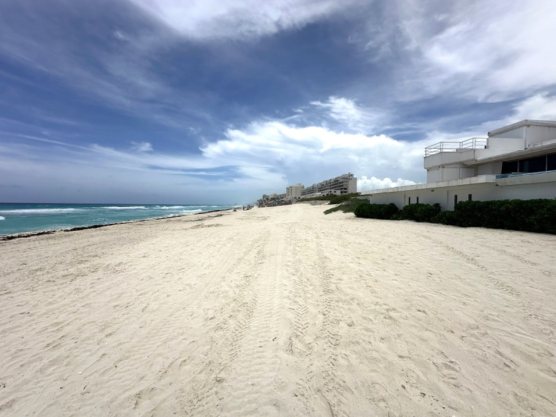 departamento en venta en cancún en “residencial del mar” con alberca privada: