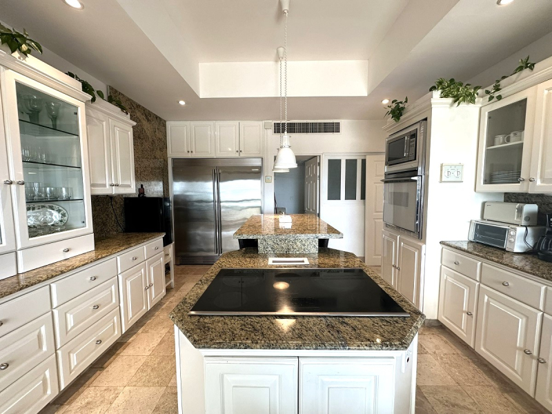 departamento en venta en cancún en “residencial del mar” con alberca privada:
