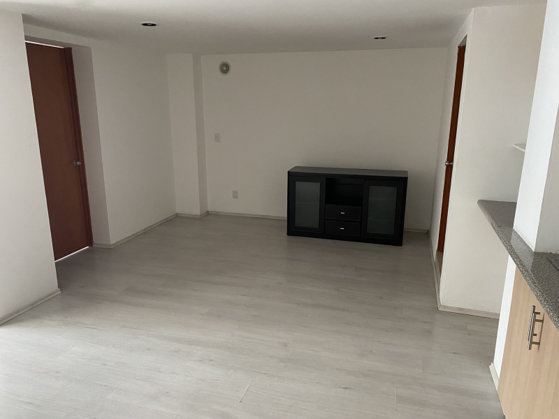 Suite Amueblada En Renta En Lomas Country Club