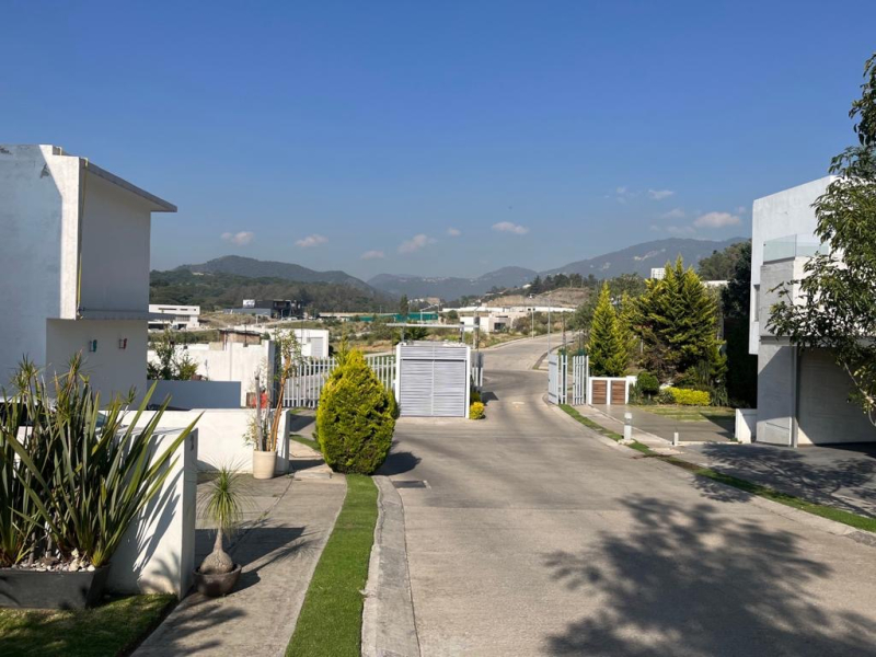 Terreno En Venta En Real De Amapolas, En Bosque Real 