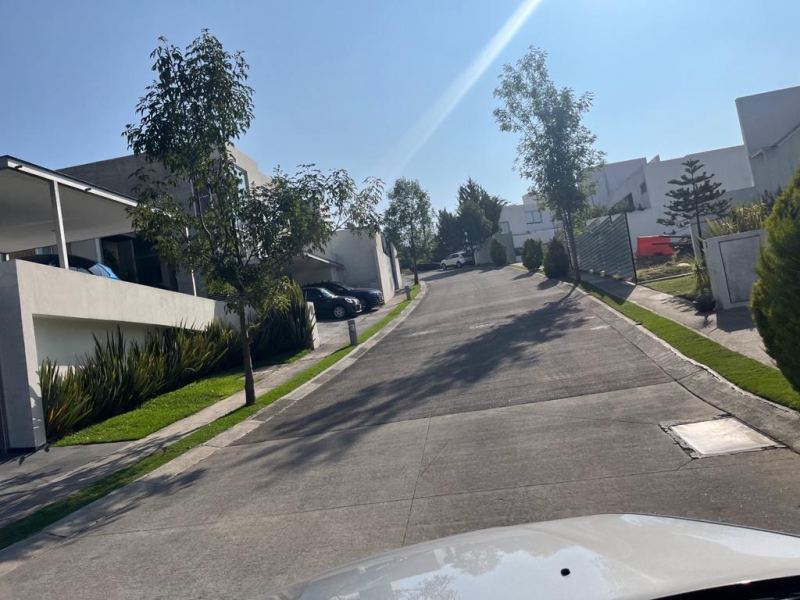 Terreno En Venta En Real De Amapolas, En Bosque Real 