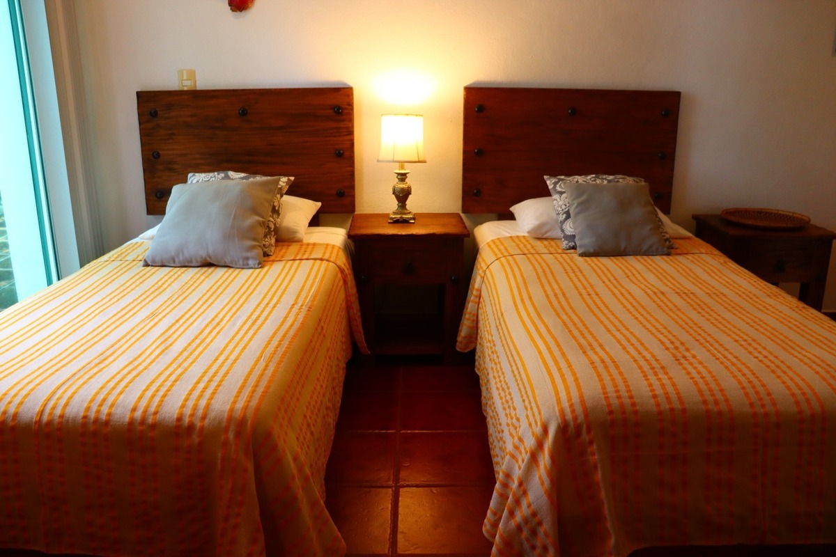 Bonita casa en renta en condominio