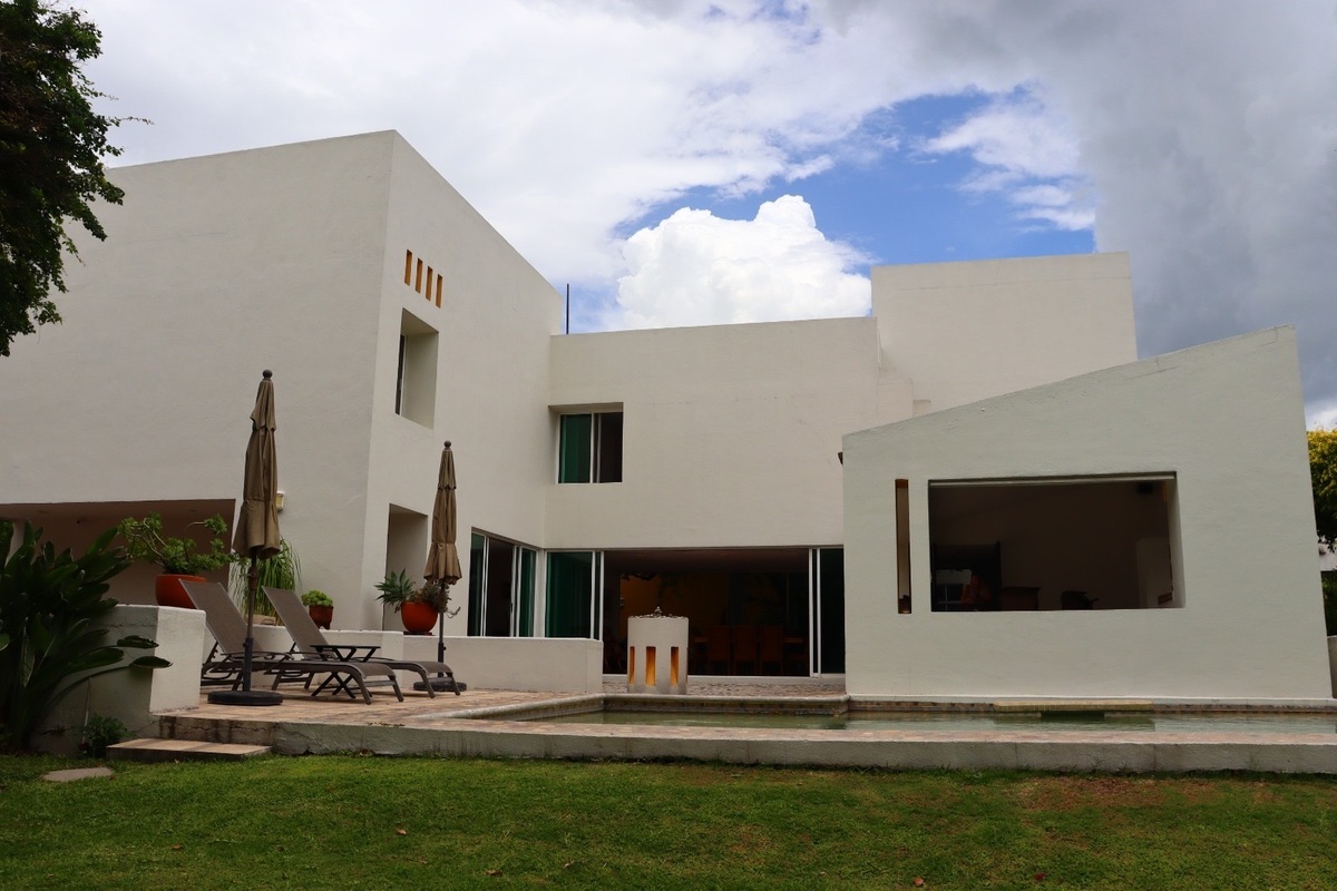 Bonita casa en renta en condominio