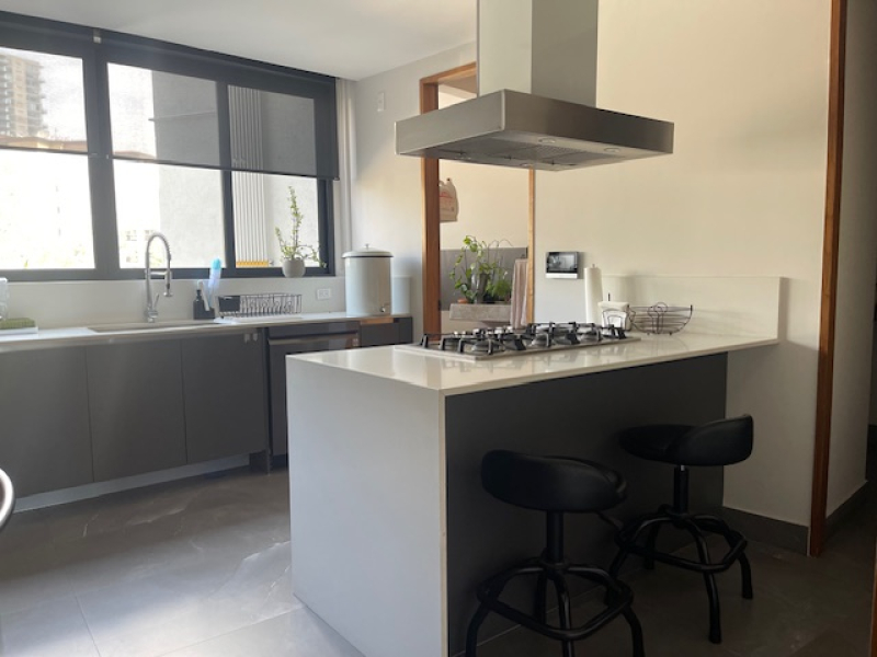 DEPARTAMENTO EN RENTA - 2 PISOS -AMUEBLADO Y EQUIPADO CON TERRAZA - PUNTA P�?RGOLA - BOSQUE REAL