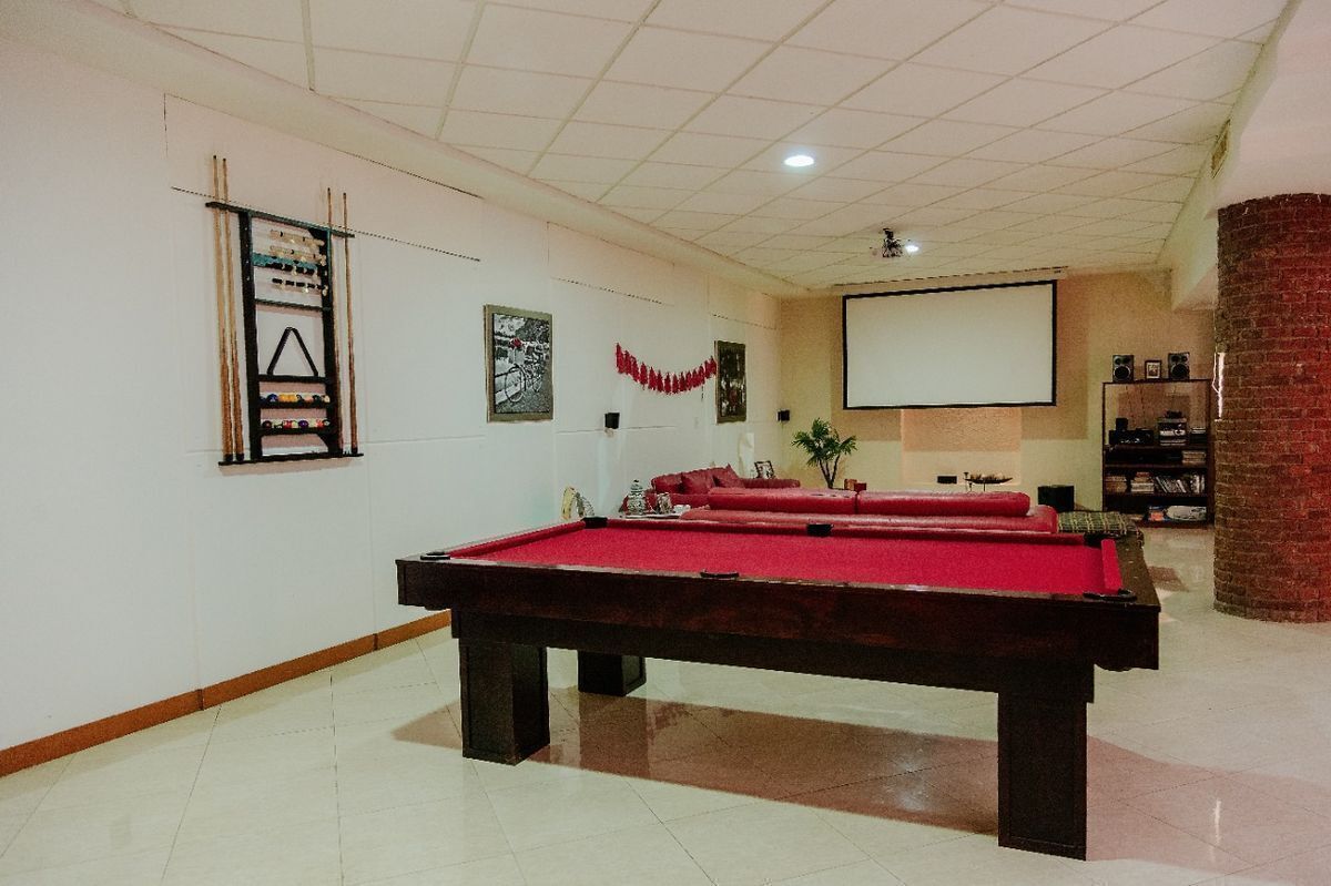 CASA VENTA PARQUES DE LA HERRADURA CON VIGILANCIA