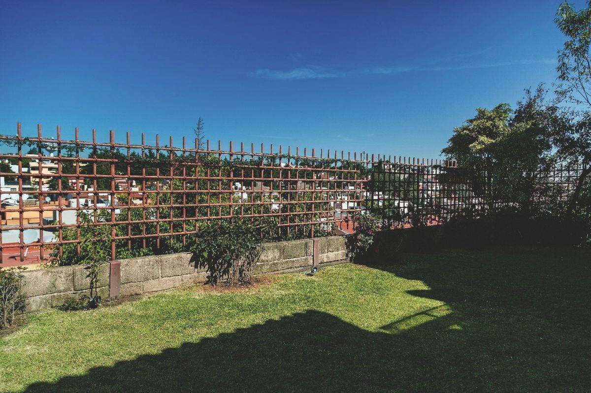 CASA VENTA PARQUES DE LA HERRADURA CON VIGILANCIA