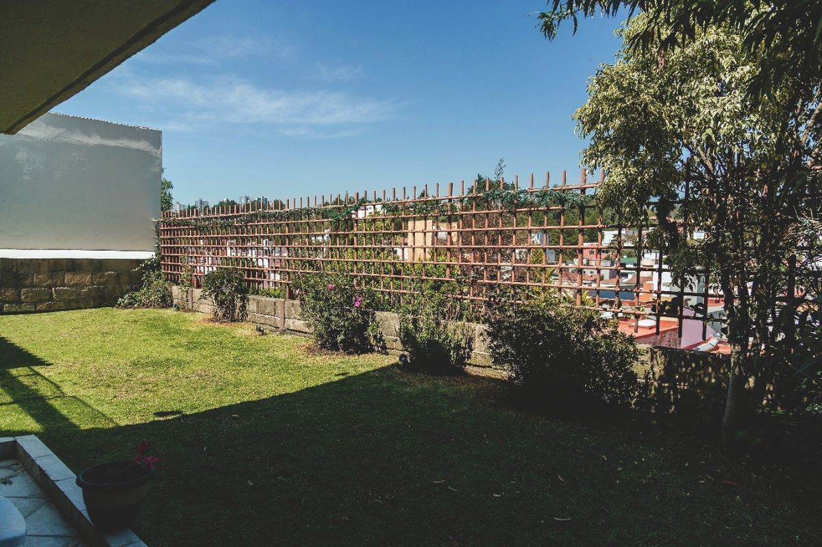 CASA VENTA PARQUES DE LA HERRADURA CON VIGILANCIA