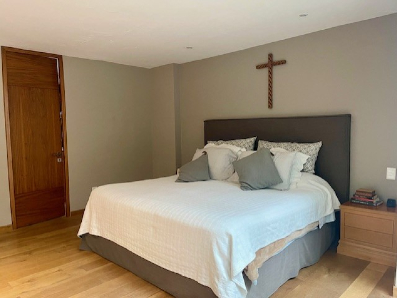 VENTA CASA EN PRIVADA - LOMAX - CARLOS ECHANOVE - VISTAHERMOSA 