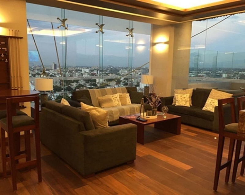 Venta Departamento En Grand Tower Del Valle, Piso 12 Vista Volcanes, 3 Recamaras
