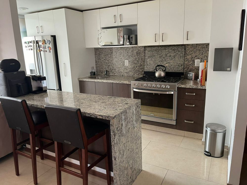 Venta Departamento En Grand Tower Del Valle, Piso 12 Vista Volcanes, 3 Recamaras