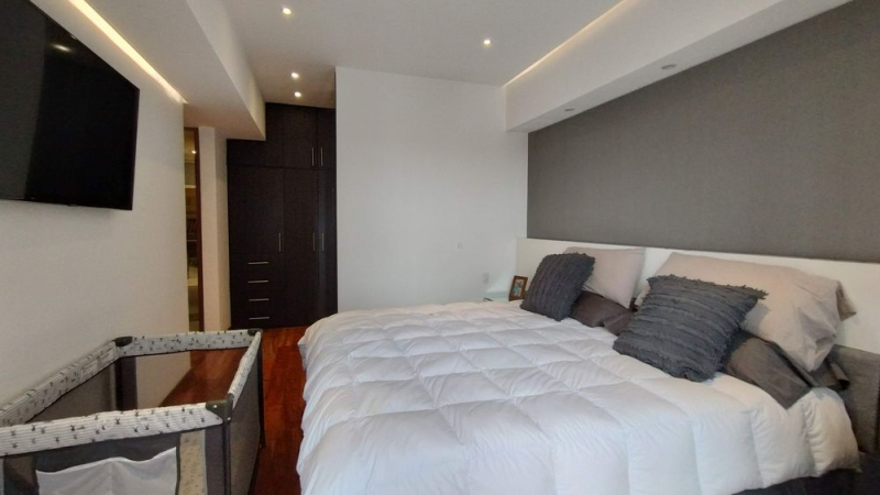 Venta Departamento En Grand Tower Del Valle, Piso 11 Vista Volcanes, 2 Recamaras